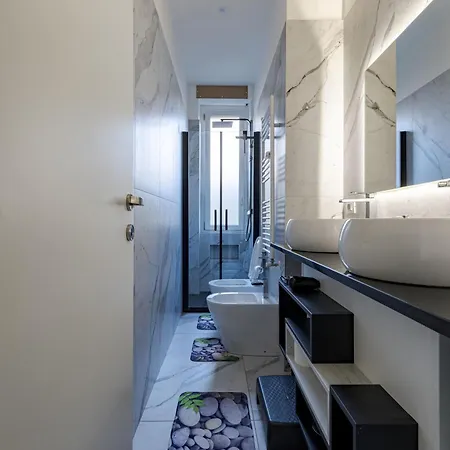 F&f Apartment